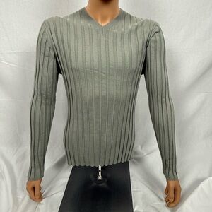 Banana Republic Men's Gray V-Neck Sweater